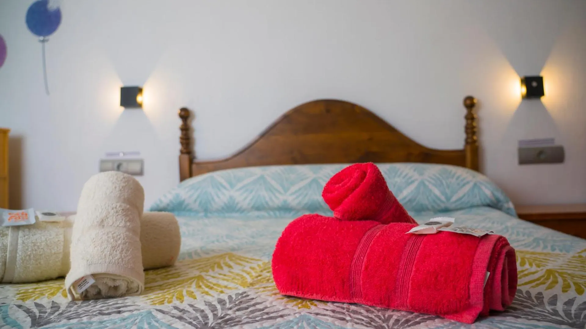 Hostal Cache Baza 0*,  Spain
