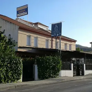 Pensión Ronda, Baza